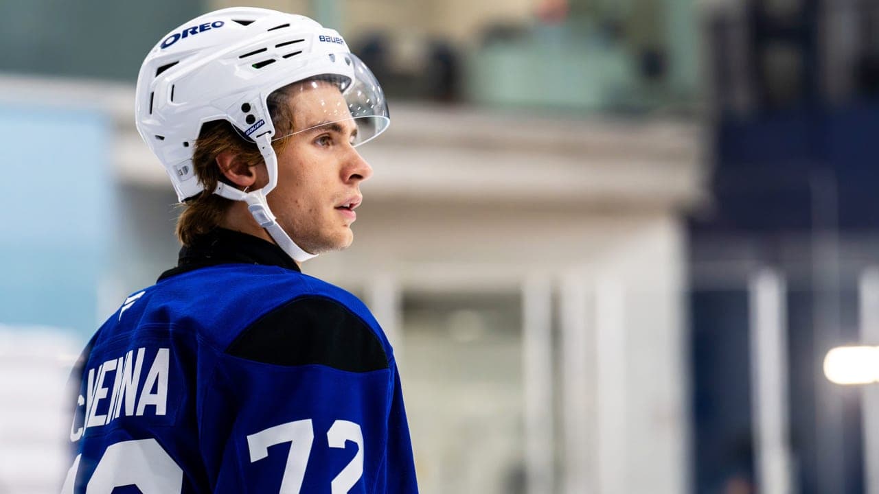 McKenna has ‘learned a lot’ practicing with Celebrini this offseason | NHL.com