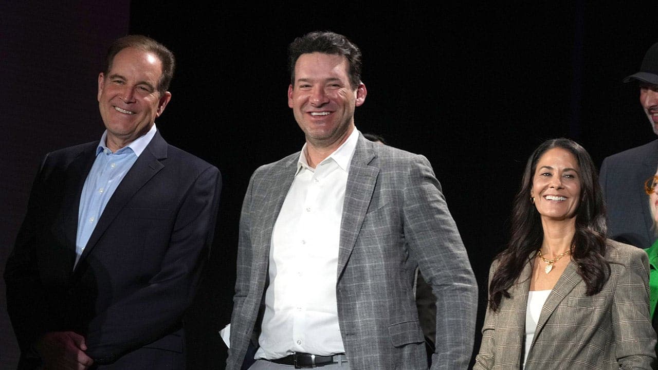 NFL analyst Tony Romo placed on leave by CBS Sports following drunk driving arrest in Wisconsin | OutKick
