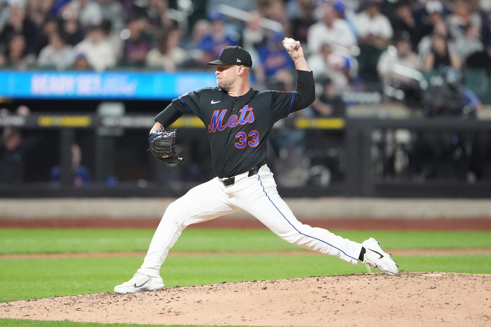 Minnesota Twins Officially Enter Buy-Mode, Strike Trade With Mets