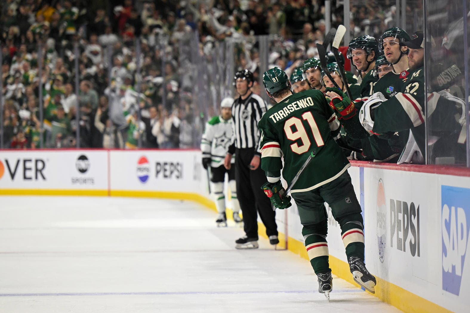 Quinn Hughes, Vladimir Tarasenko Help Wild Win First Playoff Series In 11 Years