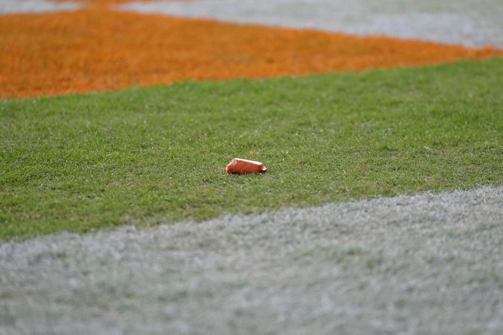Tennessee got caught shorthanded at QB in 2026 offseason
