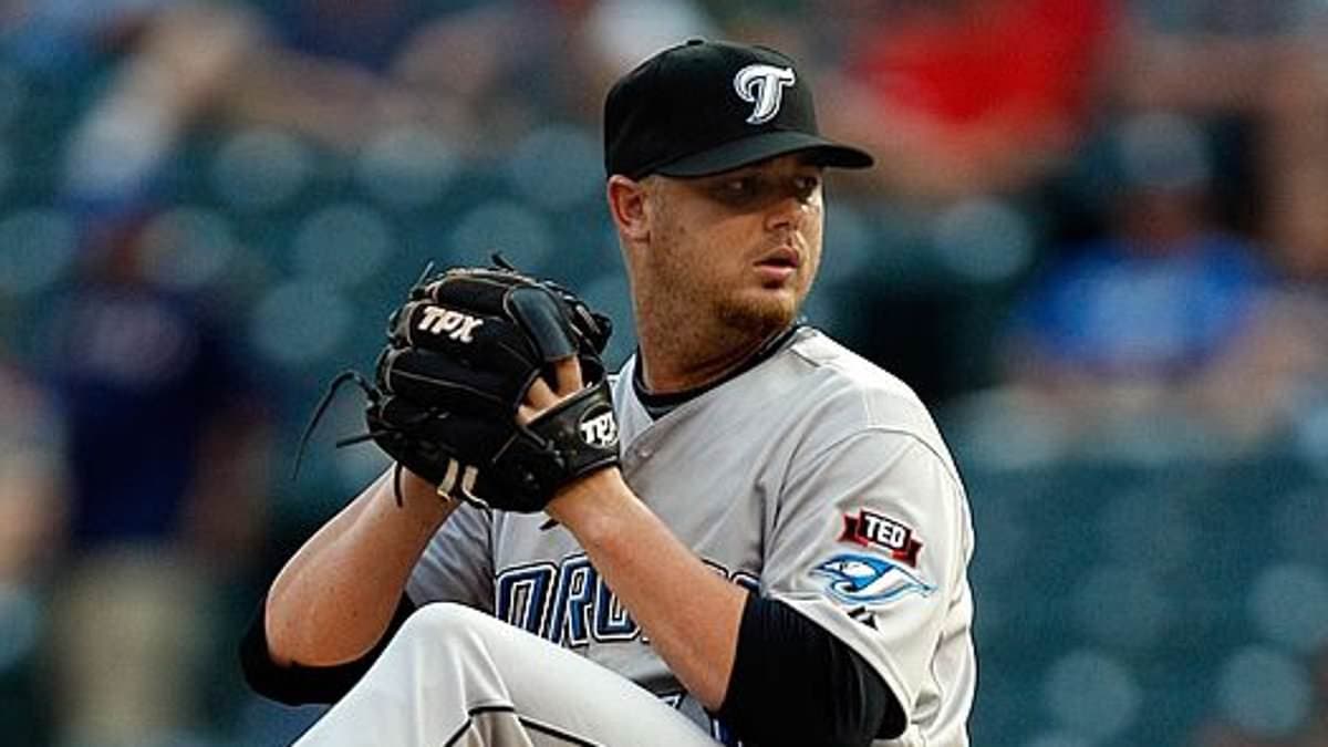 Former MLB star dies suddenly at 45 as wife shares heartbreaking statement about his 'torturous battle' | Daily Mail Online