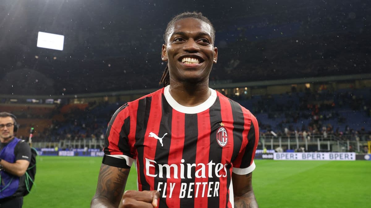 Man United transfer news: £42.3m deal, Rafael Leao swap, Jadon Sancho update - Manchester Evening News