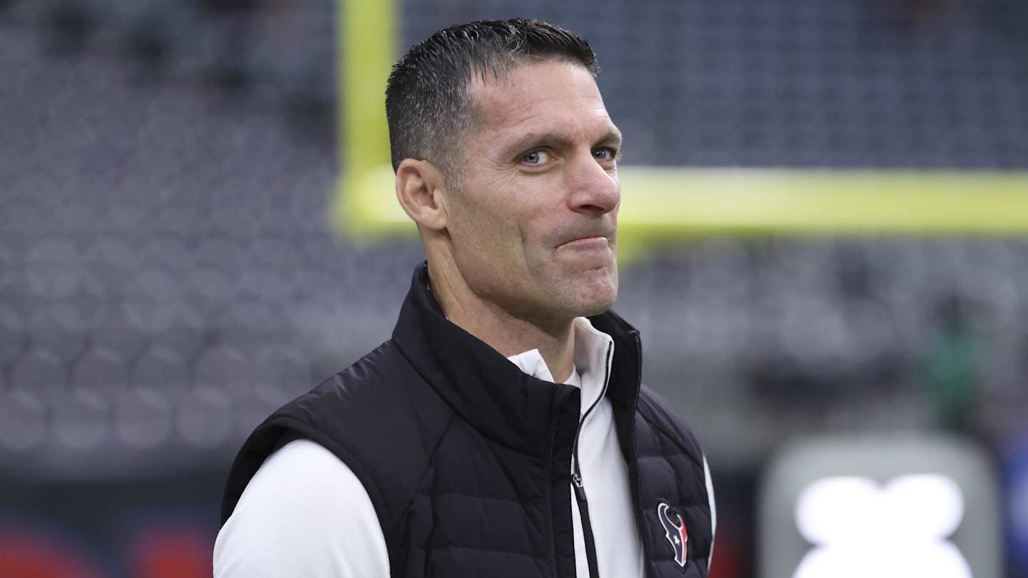 What Nick Caserio Quietly Revealed About Texans' RB Room During Draft