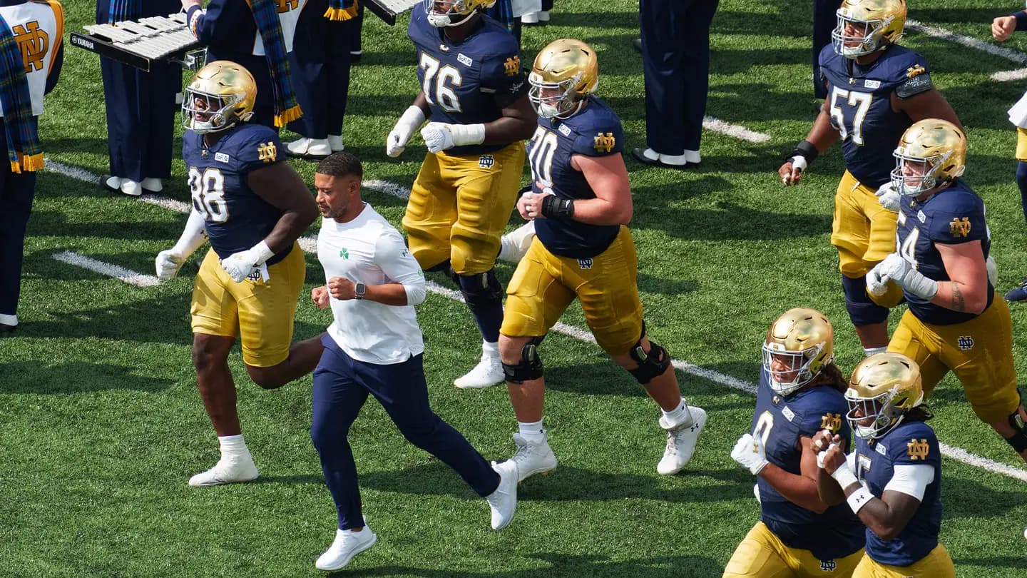 Notre Dame Hosts Michigan State Under The Lights With A Very Familiar Head Coach