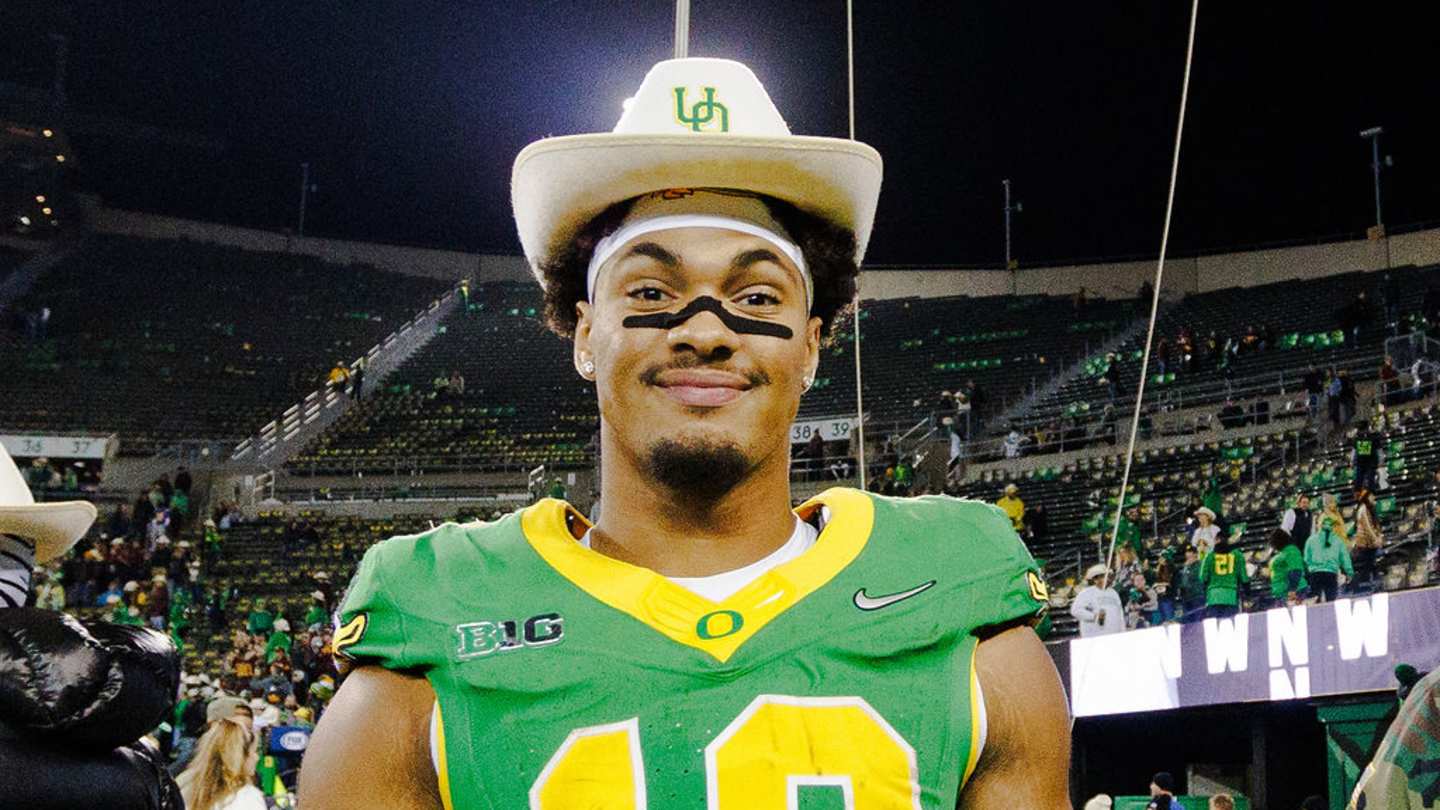 Kenyon Sadiq’s NFL Draft Call Shows What Sets Oregon's Coaches Apart