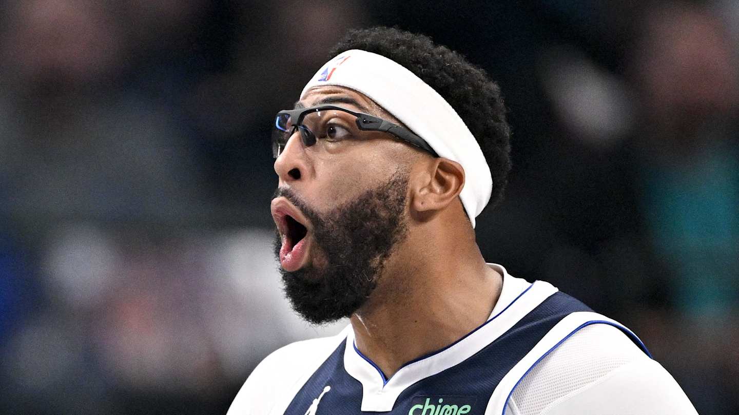 Door just cracked open for Bucks to make ultrahazordous summer trade
