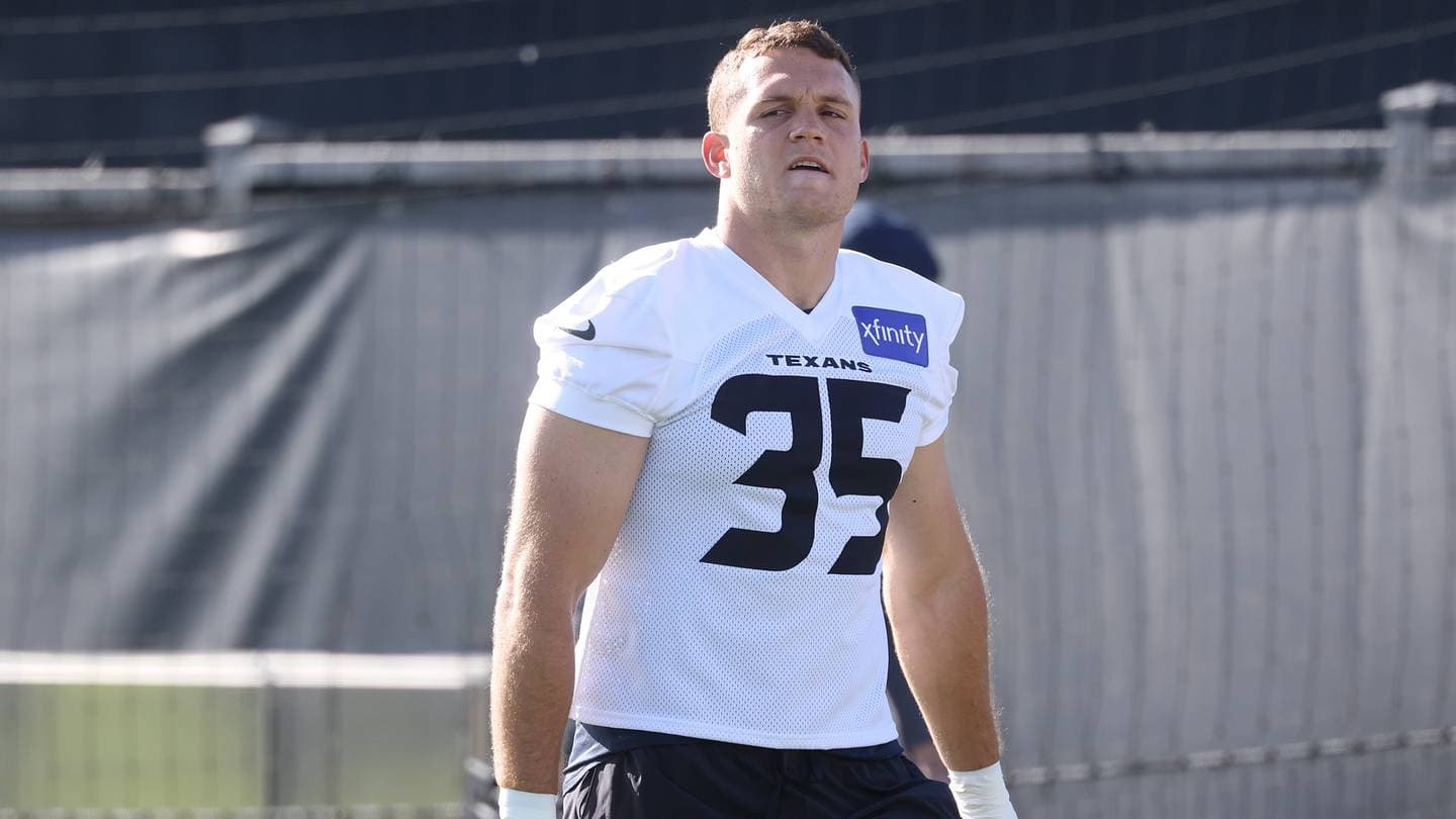 One Texans Position Battle Takes Unexpected Turn at Training Camp