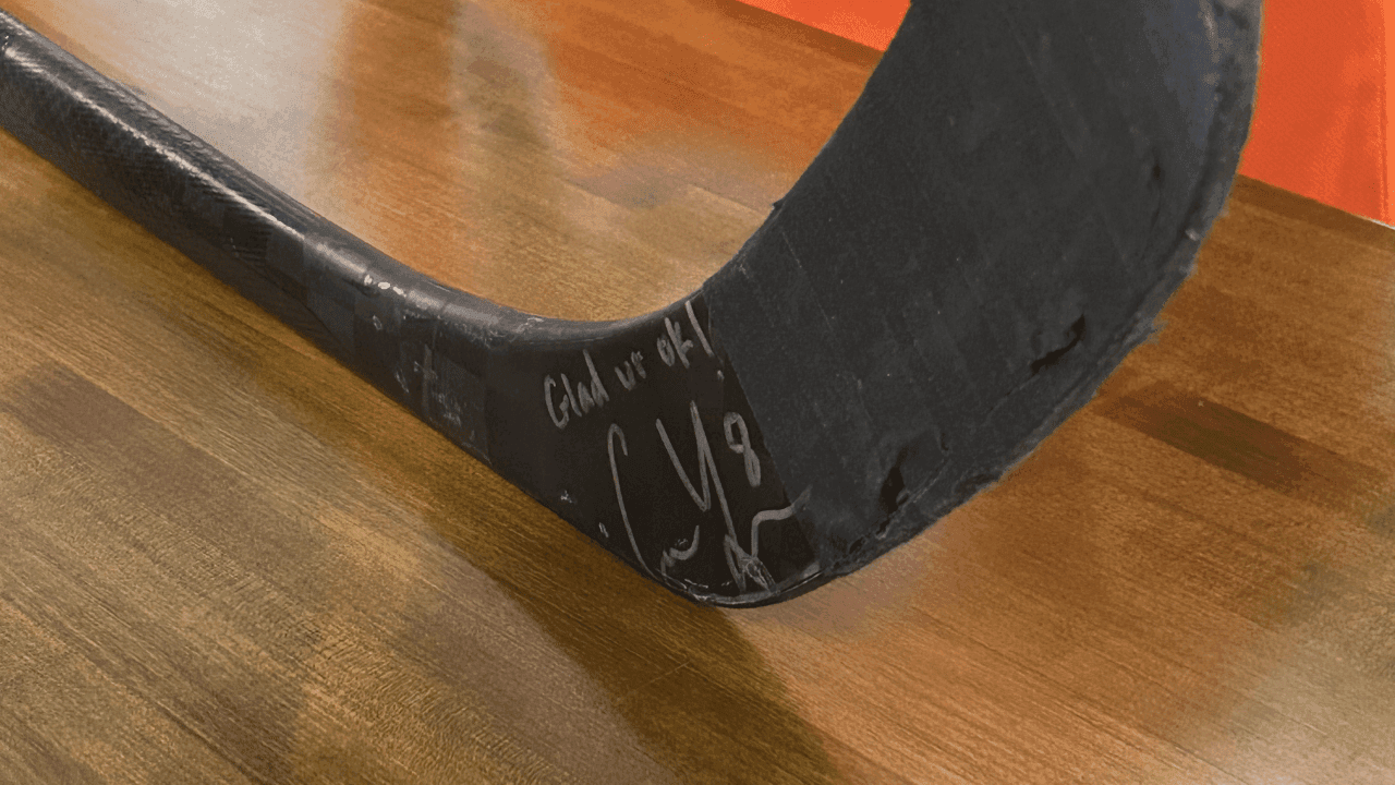 Flyers fan returns stick York tossed into crowd after OT series-winning goal | NHL.com