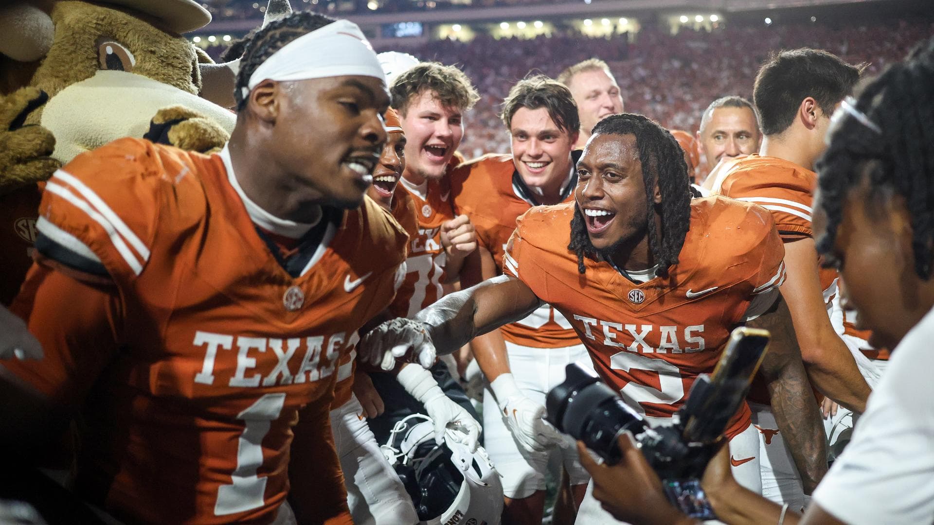 COMMENTARY: The new No. 1 team in the country resides in Texas, but they're not the only ones turning heads from the Lone Star State | kens5.com