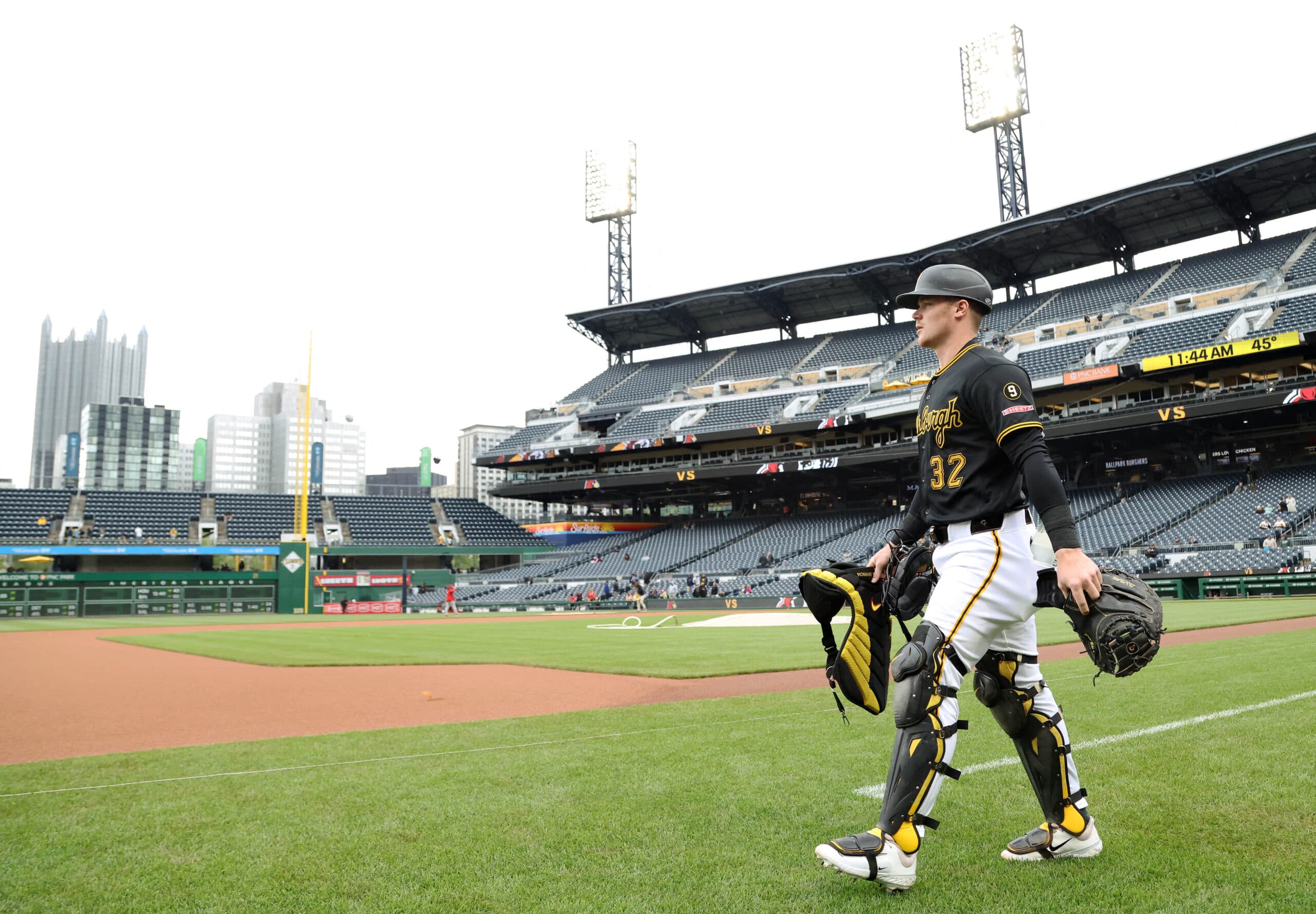 How, Where To Watch National MLB Broadcasts This Weekend - On Tap Sports Net