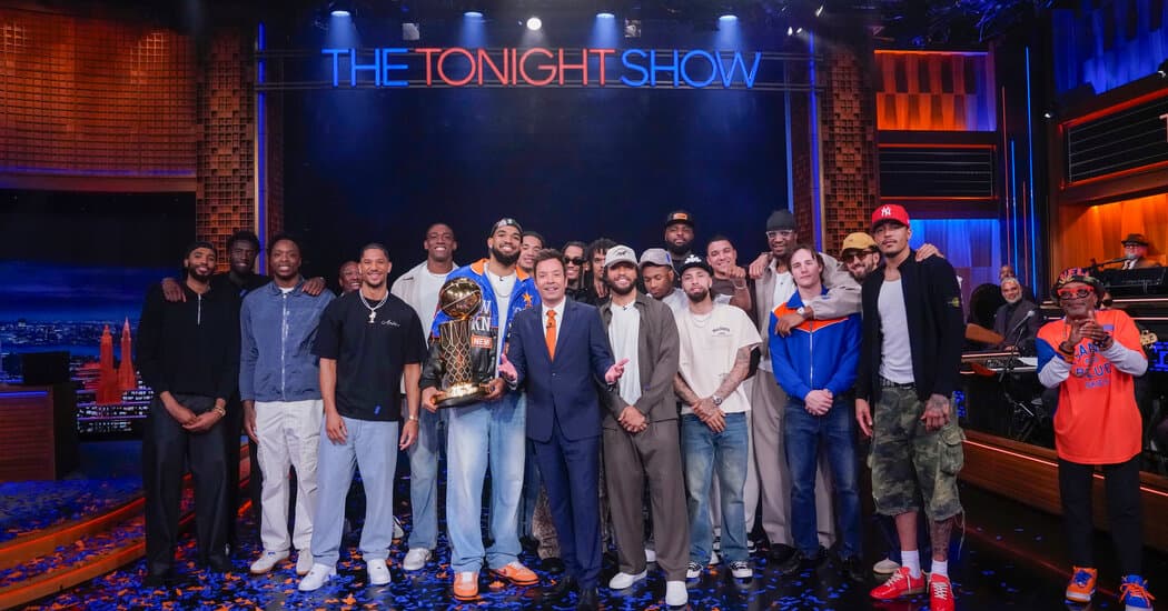 Knicks Celebrate Their N.B.A. Title on ‘The Tonight Show’ - The New York Times