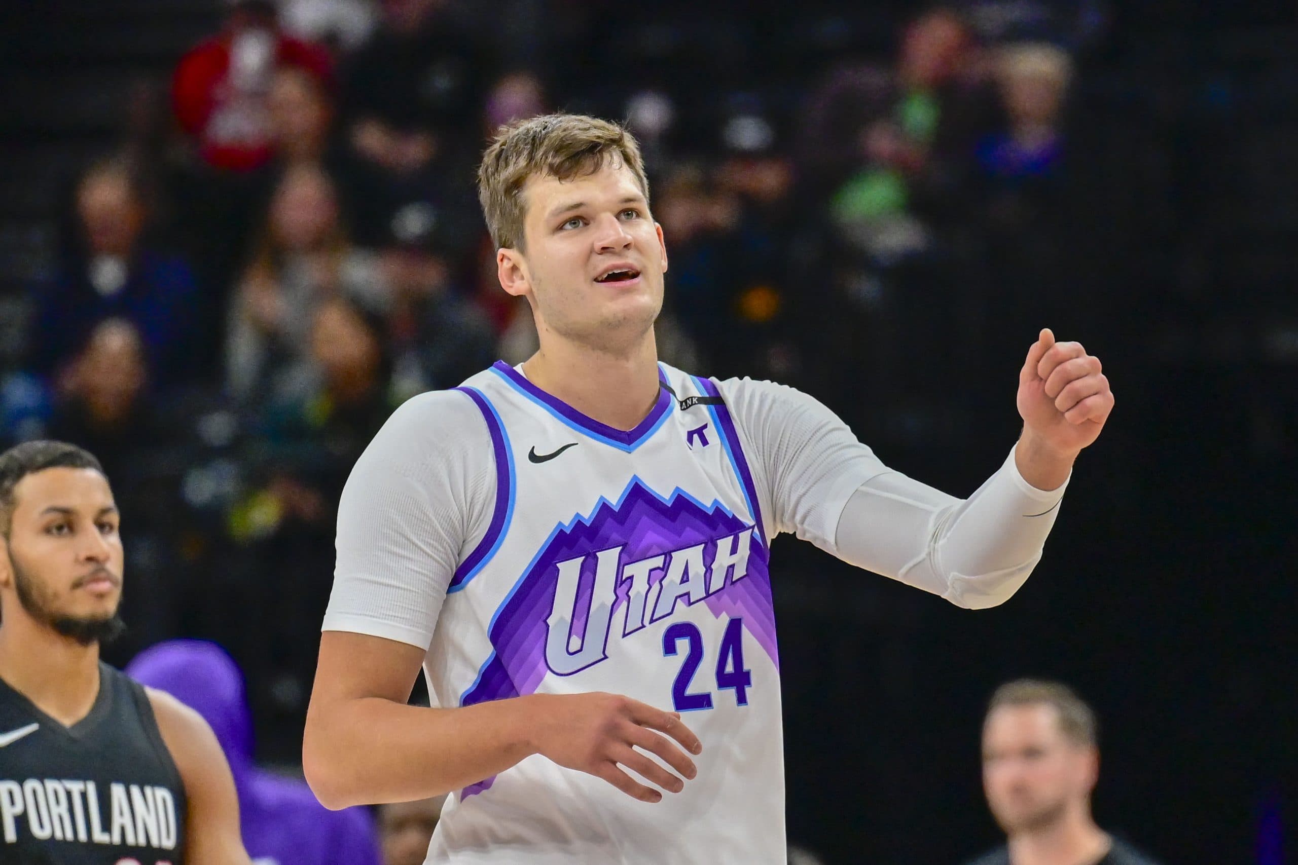 Chicago Bulls could be the target of three potential starting centers