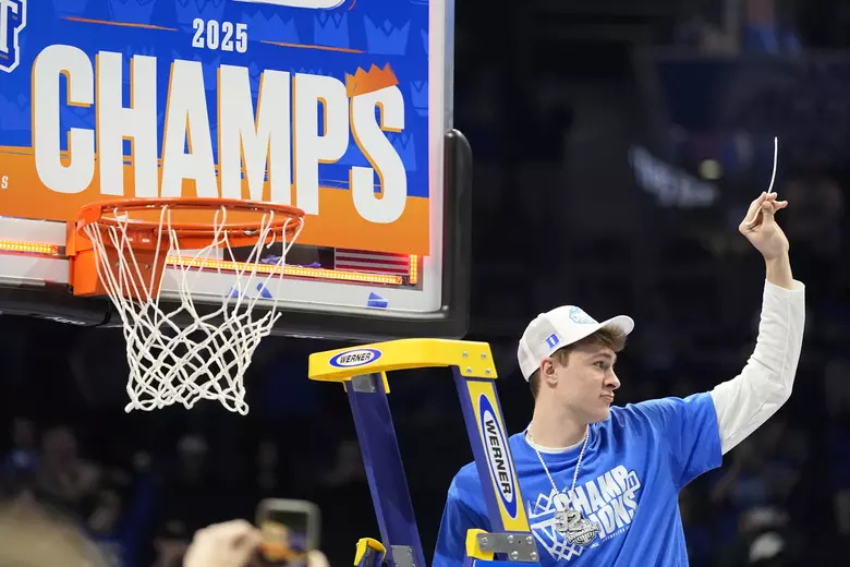 Flagg’s Historic 50-Point Night Seals Rookie of the Year in Photo Finish - CrunchSports - Global Sports News